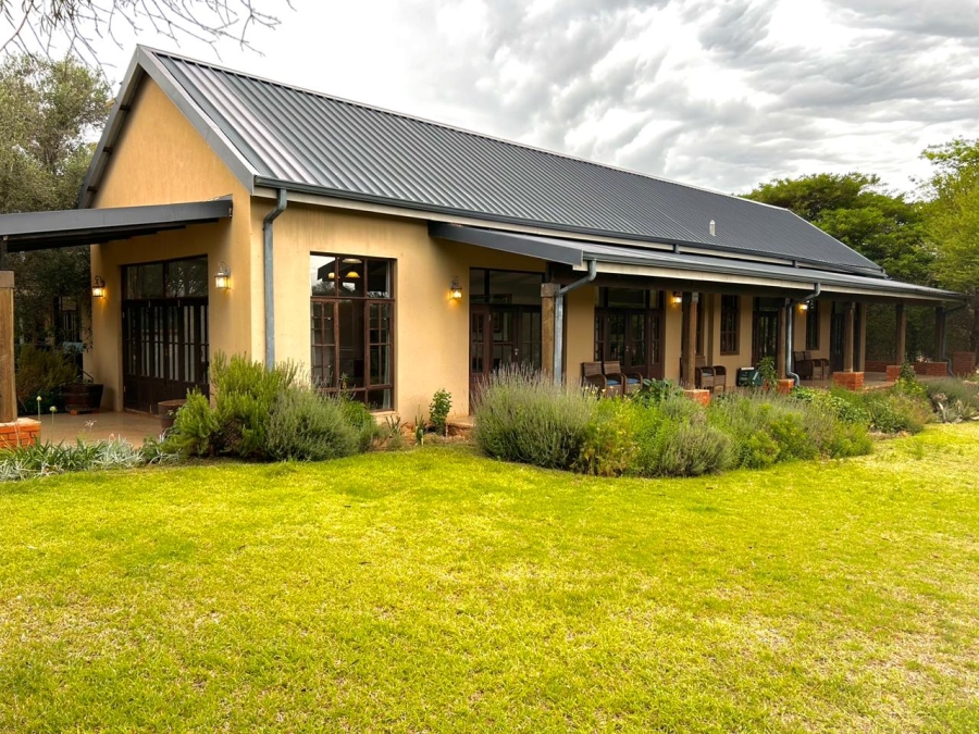 10 Bedroom Property for Sale in Hartbeesfontein North West